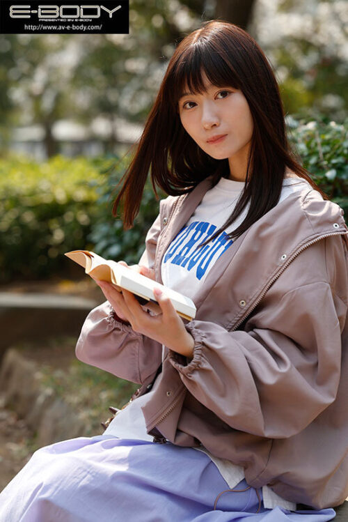 初めて出来た彼女を脱がしたら…着衣から想像できない物凄いスリム美白巨乳 大興奮の僕は性欲尽きるまでハメまくった 設楽ゆうひ